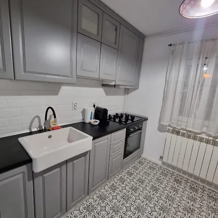 Apartment Aviatiei Caramfil Street