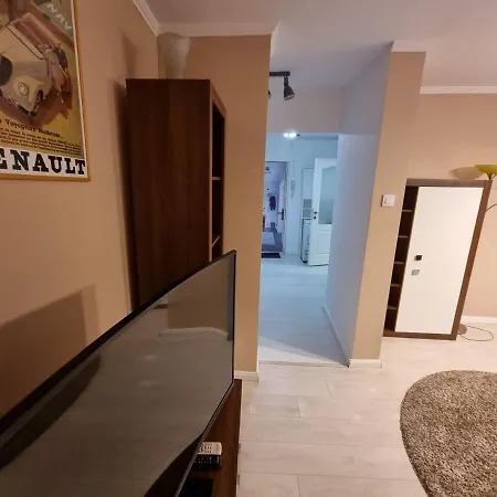 Apartment Aviatiei Caramfil Street *